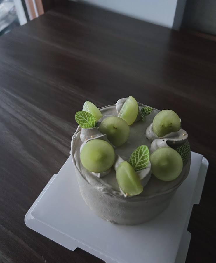 鐵觀音荔枝葡萄蛋糕