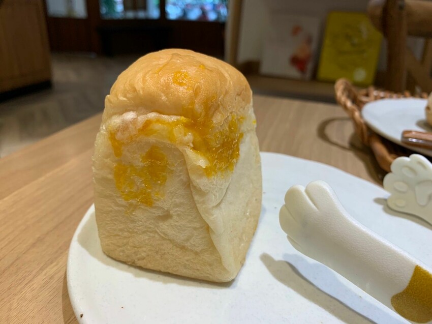 泰奶莓果泡芙